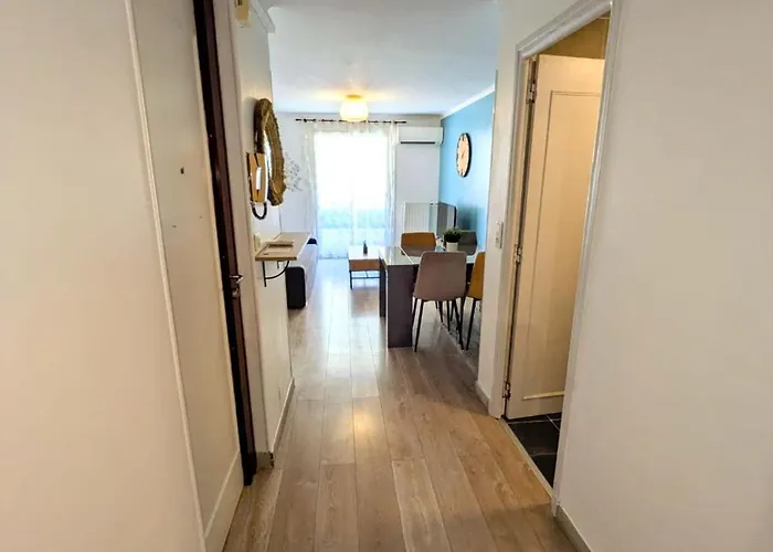 Apartment Centre, Joli 3 Pieces Antibes