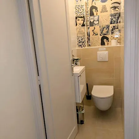 Centre, Joli 3 Pieces 昂蒂布